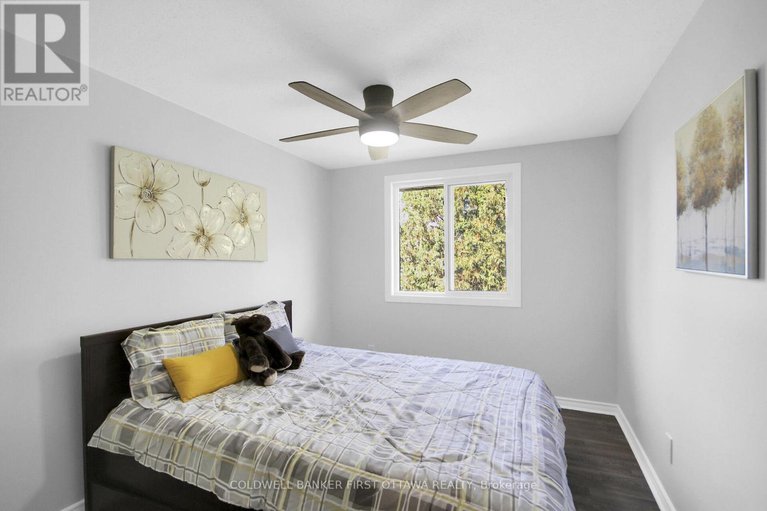 28965377/28-1466-foxwell-street-n/pineview/ottawa/ontario/K1B5J4_16