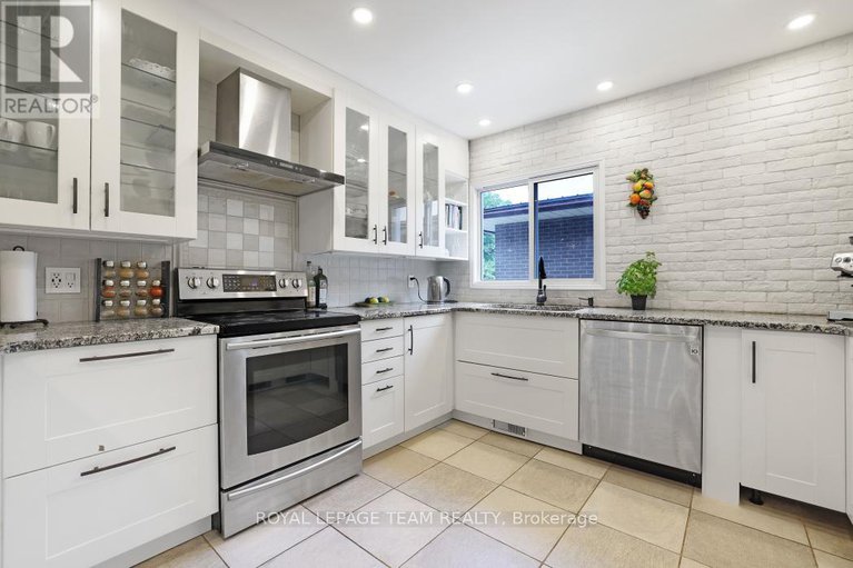 28576790/807-maplecrest-avenue/mckellar-heightsglabar-park/ottawa/ontario/K2A2Z7_13
