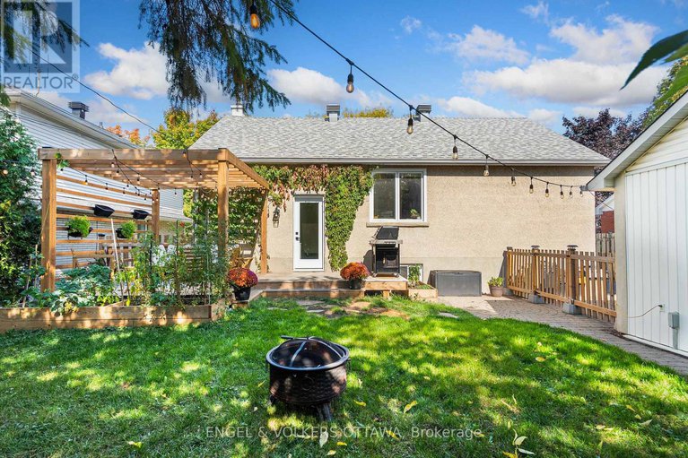 29427453/1270-cheverton-avenue/alta-vista/ottawa/ontario/K1H7P6_38