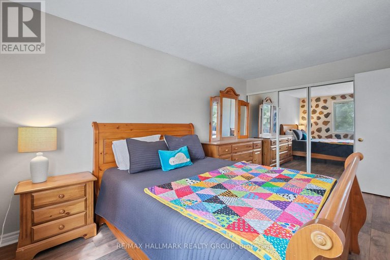 28817902/9-1483-bethamy-lane/beacon-hill-south/ottawa/ontario/K1J8P7_23
