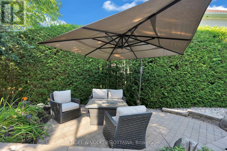 28759650/5-wynridge-place/emerald-meadowstrailwest/ottawa/ontario/K2M2S9_41