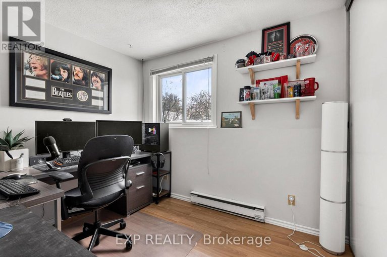 29394023/4-260-fenerty-court/katimavik/ottawa/ontario/K2L3A7_14