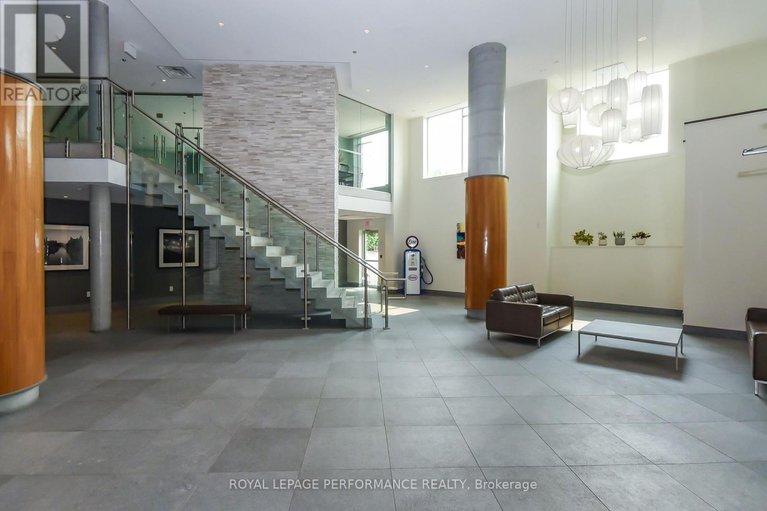 29229075/309a-7-marquette-avenue/vanier/ottawa/ontario/K1L8A7_5