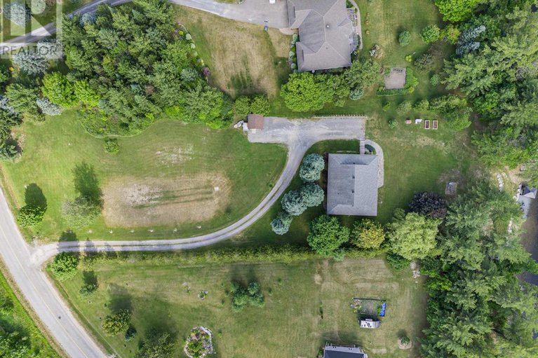 28495902/1074-mill-ridge-road/mcnabbraeside-twps/mcnabbraeside/ontario/K7S3G8_37