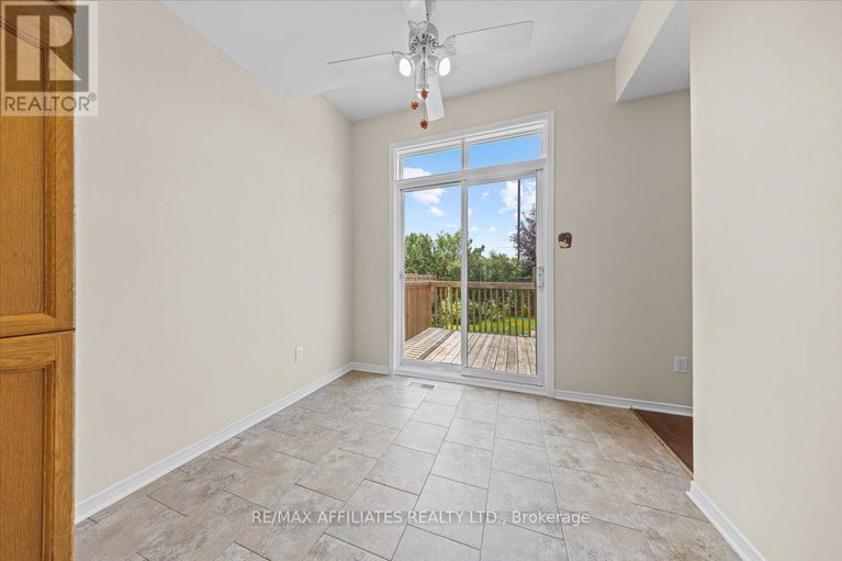 28647317/1510-duplante-avenue/fallingbrookpineridge/ottawa/ontario/K4A3Y8_12