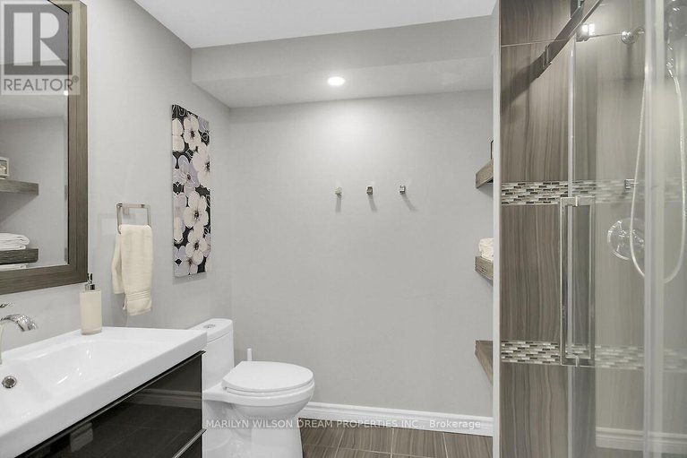 28863144/652-netley-circle/blossom-parkkemp-parkfindlay-creek/ottawa/ontario/K1T0A4_42