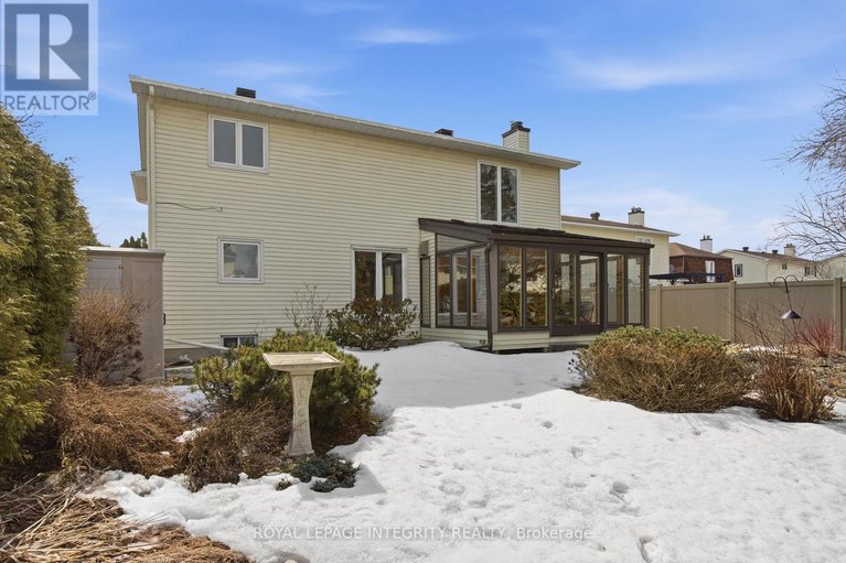 29541286/1019-driftwood-crescent/convent-glen/ottawa/ontario/K1C2N9_24