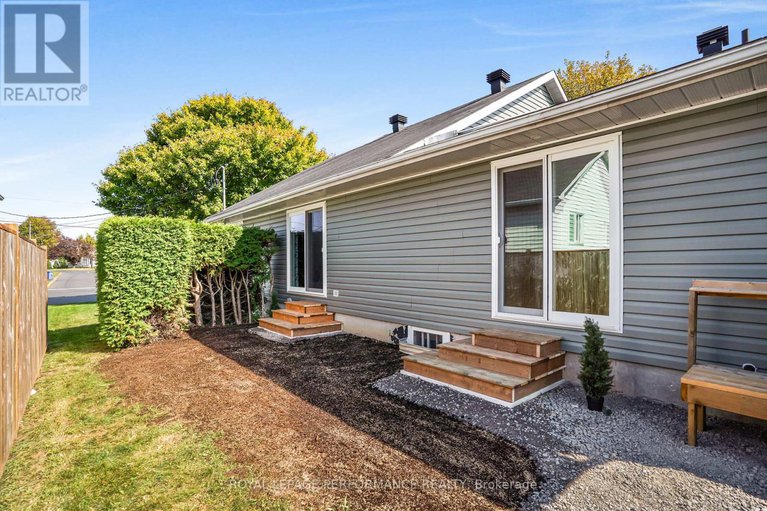 28877582/40-faucher-boulevard/casselman/casselman/ontario/K0A1M0_29