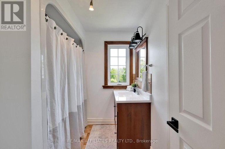 28469895/3-kimini-drive/remainder-of-stittsville-area/ottawa/ontario/K2S1S6_35