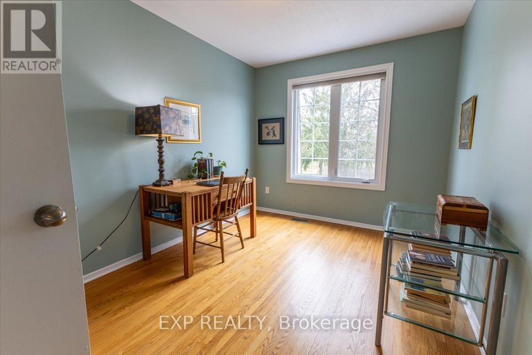 28487090/422-kintyre-private/carleton-square/ottawa/ontario/K2C3M7_17