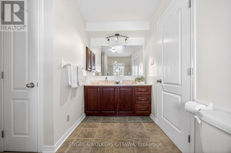 29586145/66-aylmer-avenue/old-ottawa-south/ottawa/ontario/K1S2X3_30