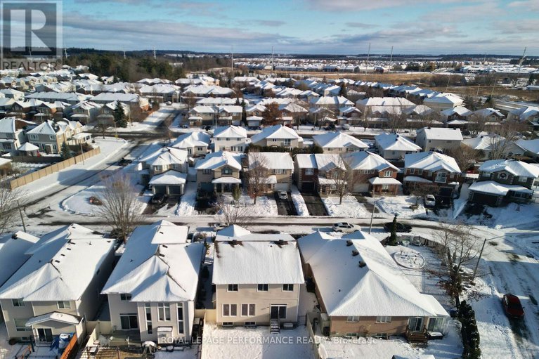 29164946/1910-schroeder-crescent/springridgeeast-village/ottawa/ontario/K4A4P8_49