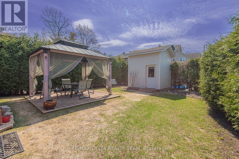 29649021/892-beauchamp-avenue/hiawatha-parkconvent-glen/ottawa/ontario/K1C3A7_39