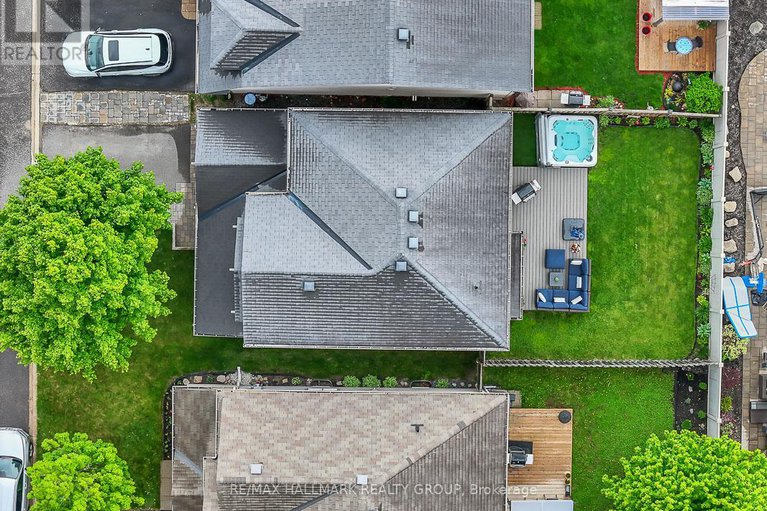 28879790/3597-cambrian-road/half-moon-bay/ottawa/ontario/K2J0S4_42
