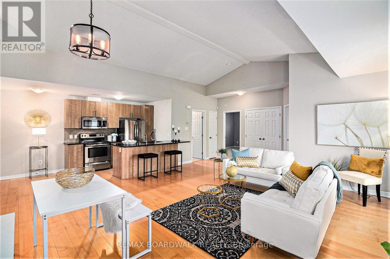 29255401/86-sternes-private/springridgeeast-village/ottawa/ontario/K4A0X8_6