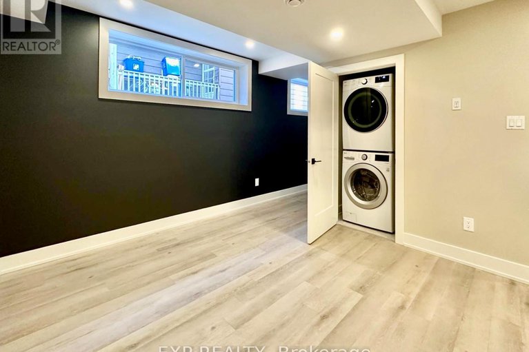 29112103/a-b-27-omeara-street/hintonburg/ottawa/ontario/K1Y2S8_15