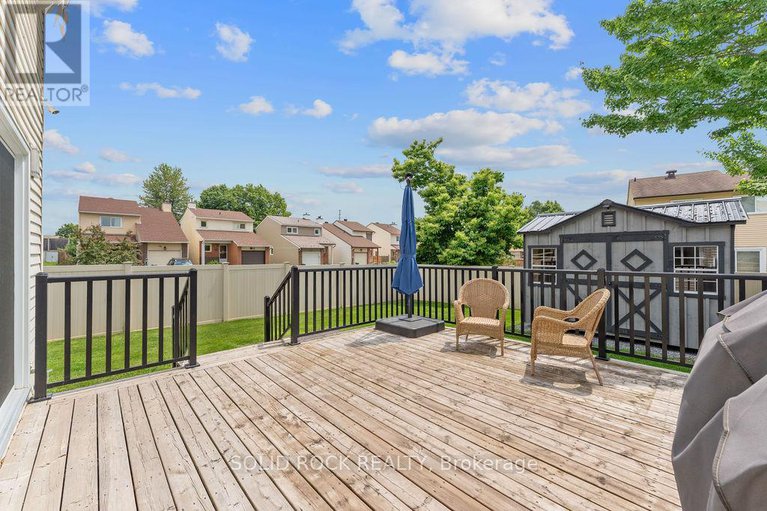28618076/33-benlark-road/on-the-green/ottawa/ontario/K2J2L5_39