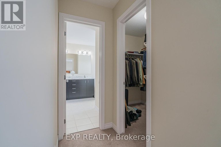 28791941/628-eagle-crest-heights/stittsville-north/ottawa/ontario/K2S2E6_28