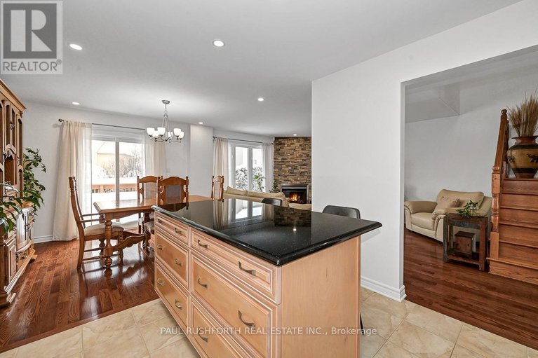 29301136/421-jasper-crescent/town-of-rockland/clarence-rockland/ontario/K4K0C8_19