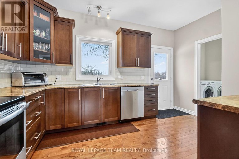 29401589/286-dean-ridge-road/drummond-n-elmsley-drummond-twp/drummondnorth-elmsley/ontario/K7C0E1_10