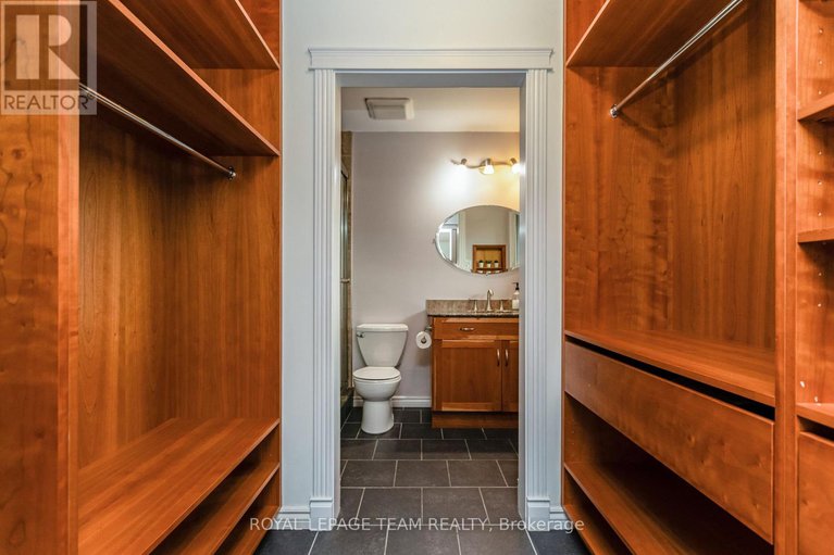 27888455/12-pellan-crescent/beaverbrook/ottawa/ontario/K2K1J5_14