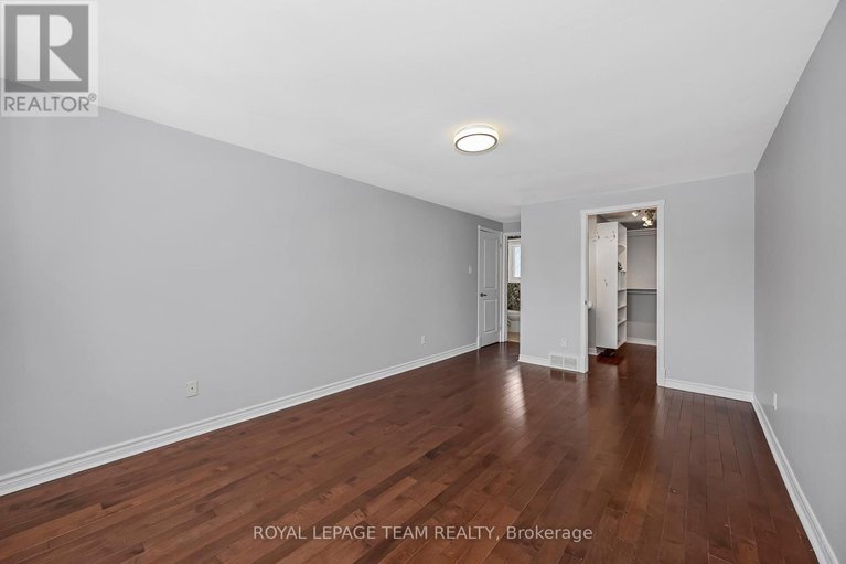 29398267/6-stroughton-crescent/munster/ottawa/ontario/K0A3P0_29