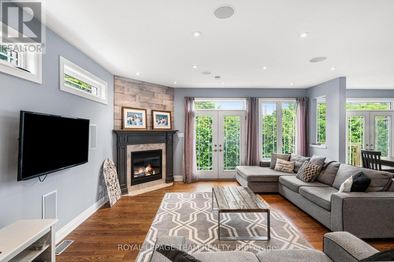 28807966/49-savuto-way/meadowlandscrestview/ottawa/ontario/K2G2T2_15