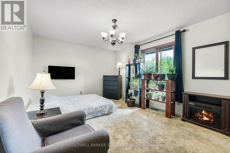 28330317/1437-usborne-street/mcnabbraeside-twps/mcnabbraeside/ontario/K0A1G0_13