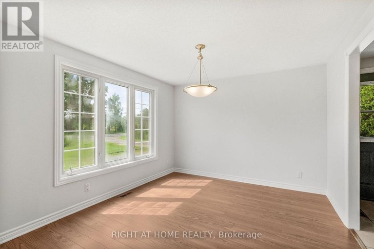 29647350/353-russell-road/clarencerockland-twp/clarence-rockland/ontario/K0A2A0_15