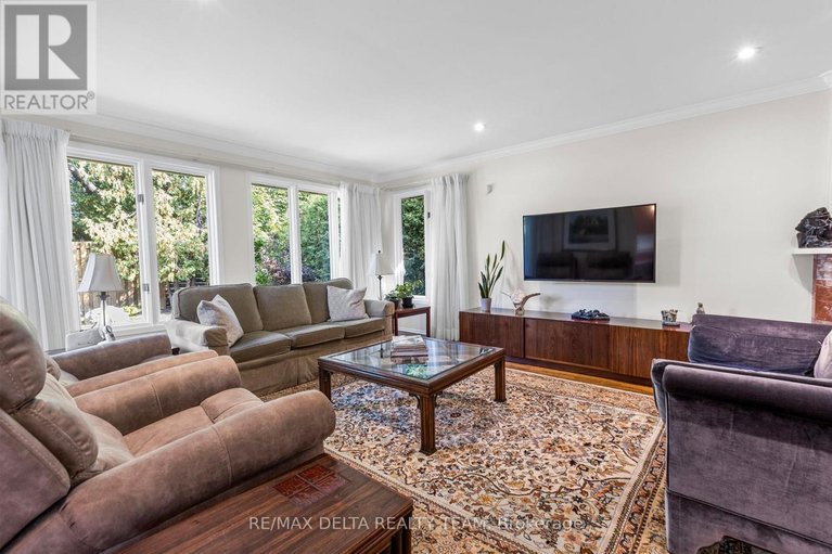 29580108/11-garand-place/urbandale-acres/ottawa/ontario/K1H8M1_15