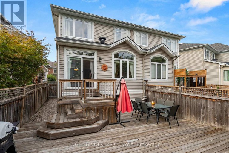 28836354/110-encore-private/city-viewskylinefisher-heightsparkwood-hills/ottawa/ontario/K2E0A2_34