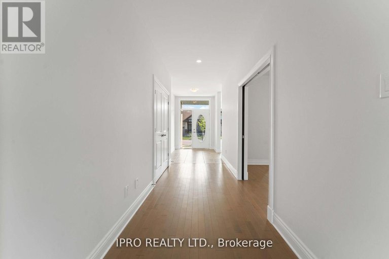 28025174/156-finsbury-avenue/goulbourn-twp-from-franktown-rdsouth-to-rideau/ottawa/ontario/K2S1B6_3