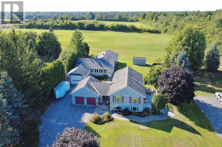 28655668/1721-carsonby-road-e/manotick-south-to-roger-stevens/ottawa/ontario/K0A2E0_48