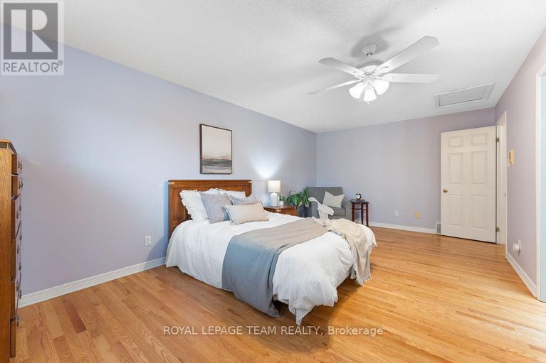 29015991/2684-violet-street/britannia/ottawa/ontario/K2B6X2_25