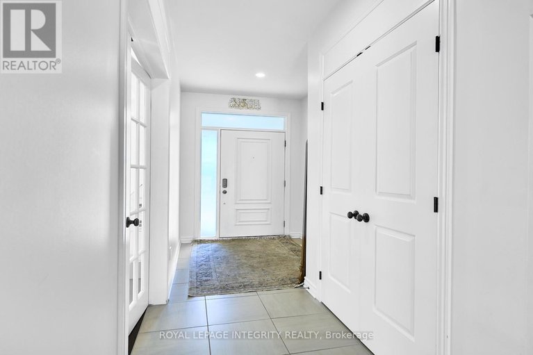 29093844/32-aconitum-way/blossom-parkkemp-parkfindlay-creek/ottawa/ontario/K1T0S1_4