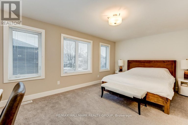 28259317/1006-shefford-road/beacon-hill-south/ottawa/ontario/K1J6X5_16