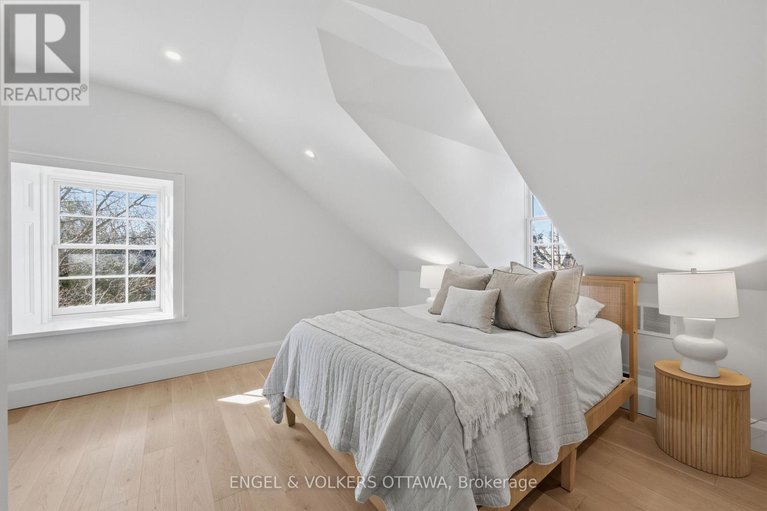 29649228/71-thomas-street/new-edinburgh/ottawa/ontario/K1M1M7_32