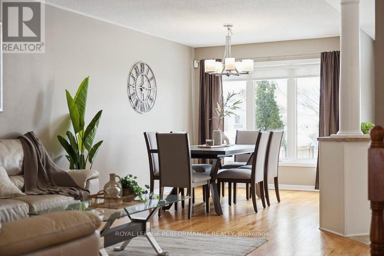 29402071/303-bryarton-street/chapel-hill/ottawa/ontario/K1C7R5_16