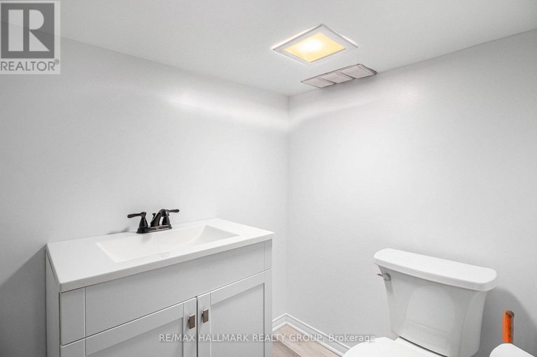 29043617/9-warren-avenue/ottawa-west/ottawa/ontario/K1Y0R9_31