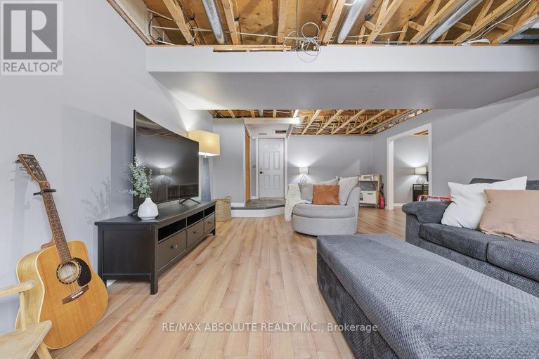 29122344/188-milton-stewart-avenue/mcnabbraeside-twps/mcnabbraeside/ontario/K7S0E1_24