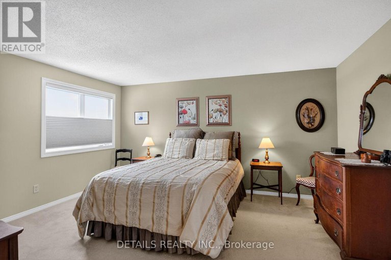 29410733/6105-lariviere-crescent/orleans-village/ottawa/ontario/K1W1C6_24