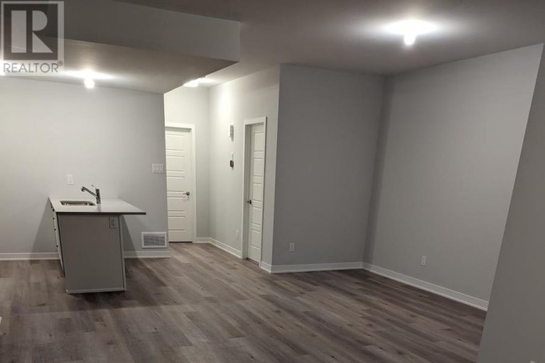 29256005/606-lillian-freiman-private/half-moon-bay/ottawa/ontario/K2J6Z8_7