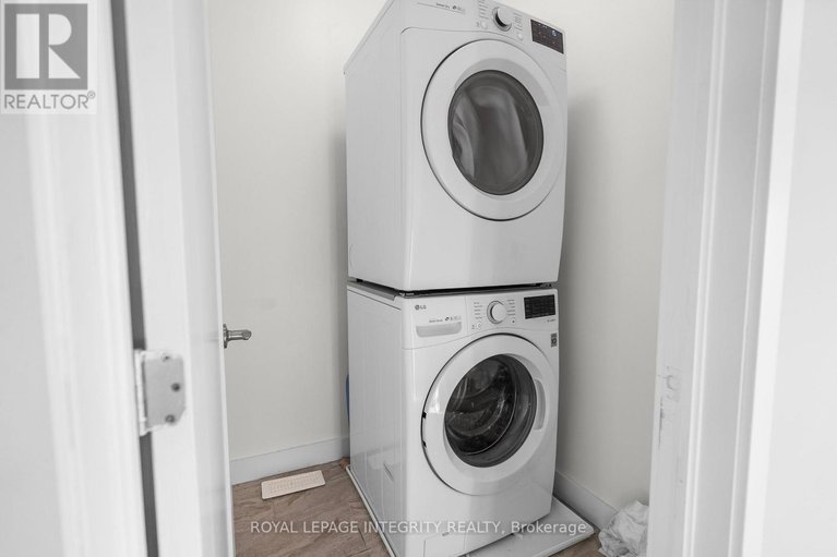 28968738/a-b-247-granville-street/vanier/ottawa/ontario/K1L6Z3_11