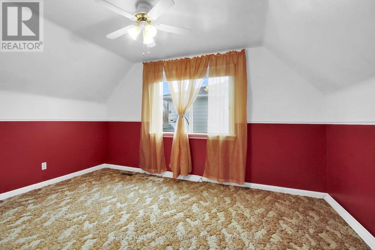 29614145/2018-olympia-crescent/elmvale-acresurbandale/ottawa/ontario/K1G2B4_22