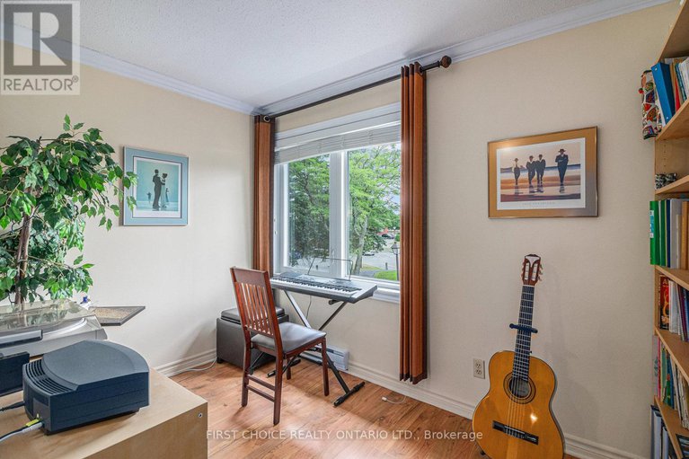 28682258/209-1810-marsala-crescent/fallingbrookpineridge/ottawa/ontario/K4A2E9_10