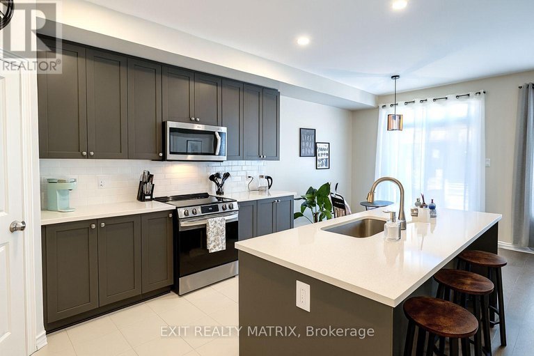 28782907/739-namur-street/embrun/russell/ontario/K0A1W0_5