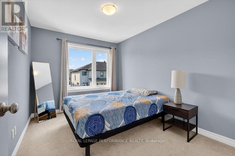 29690185/790-cairn-cres-crescent-e/mer-bleuebradley-estatesanderson-park/ottawa/ontario/K1W0P7_23