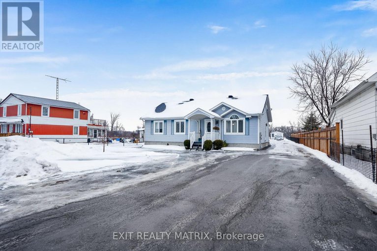 29241507/213-longueuil-street/lorignal/champlain/ontario/K0B1K0_2