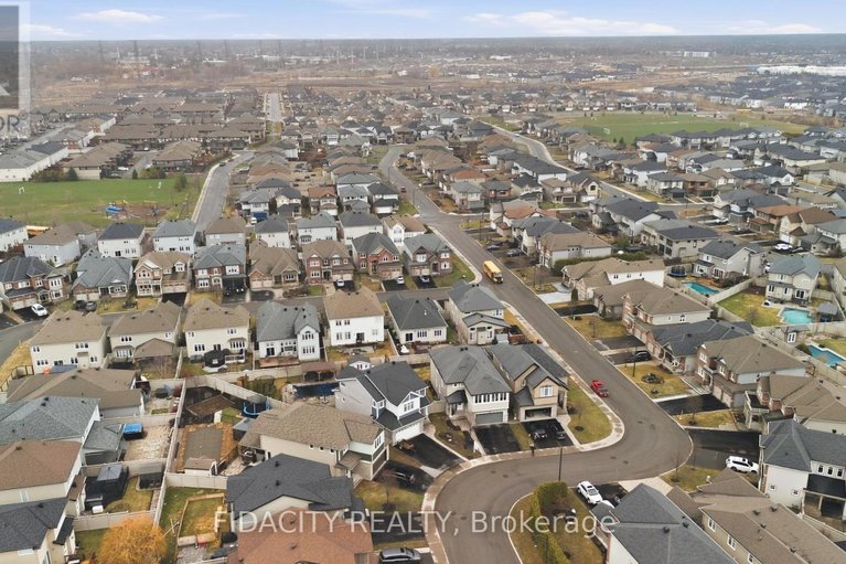 29617148/216-balikun-heights/emerald-meadowstrailwest/ottawa/ontario/K2V0A6_45