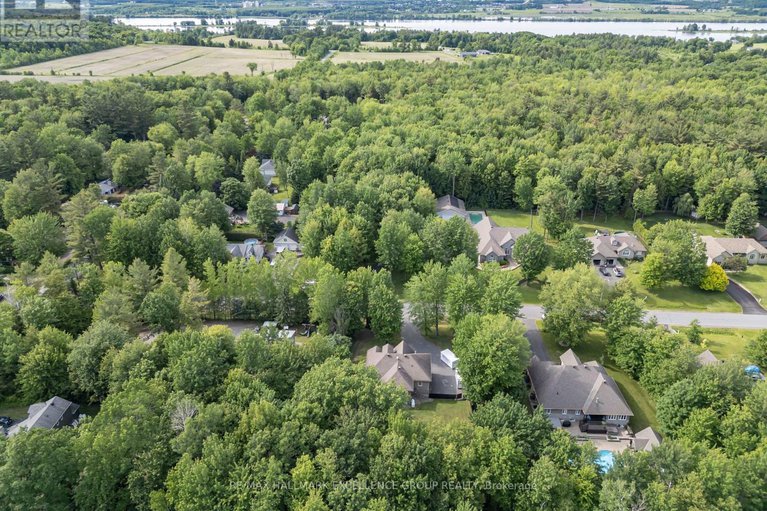 28516632/2709-dubois-street/clarencerockland-twp/clarence-rockland/ontario/K4K1K7_49